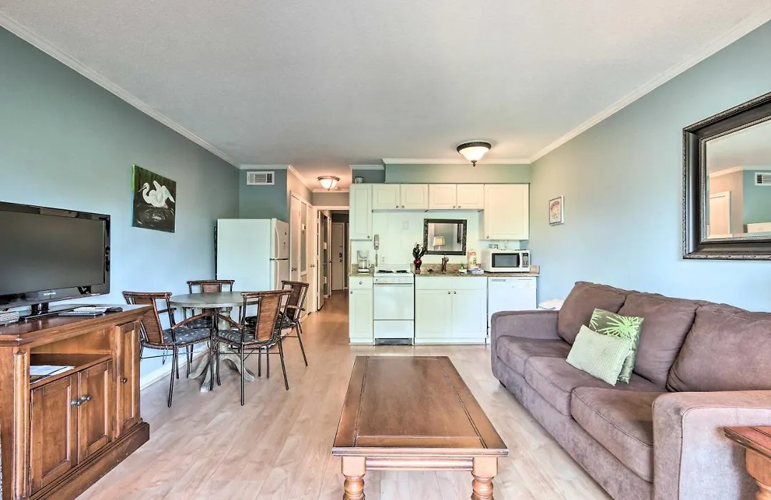 Walk To Folly Field Beach: Condo In Hilton Head!-1